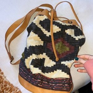 FREE PEOPLE BUCKET SLING BAG